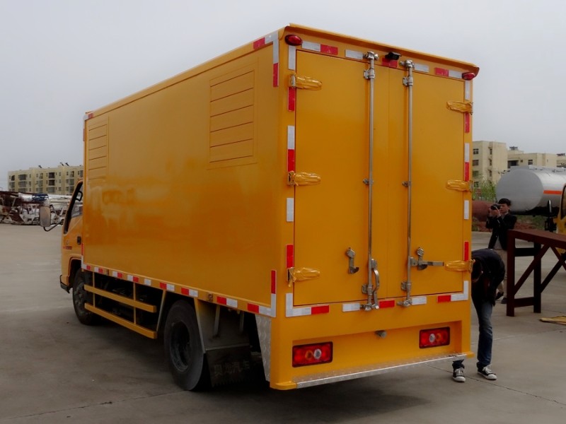 江鈴小型應(yīng)急發(fā)電車、電源車